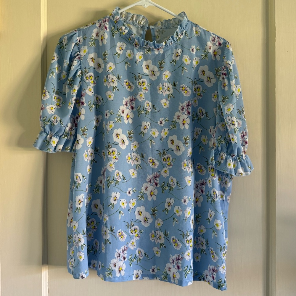 Blue Floral Ruffle Neck Short Sleeve Blouse, Size L